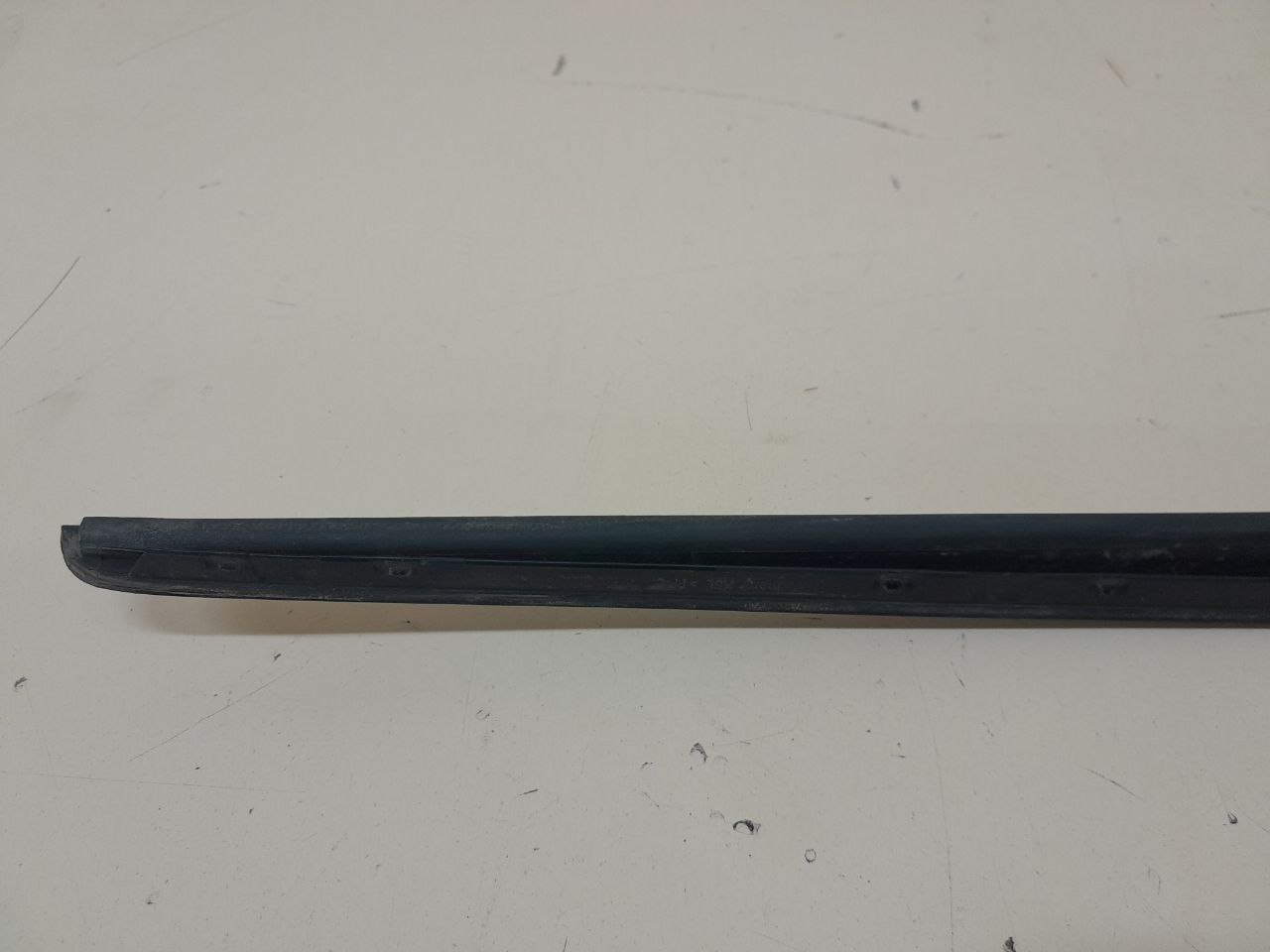 Молдинг лобового стекла Audi A6 (C7) 2011>