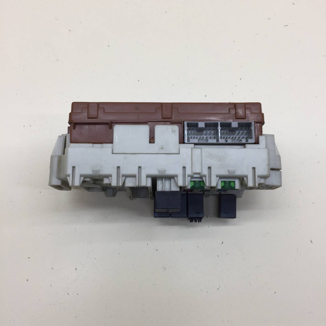 Блок предохранителей Mitsubishi Lancer 9  (CS/Classic) 2000-2011