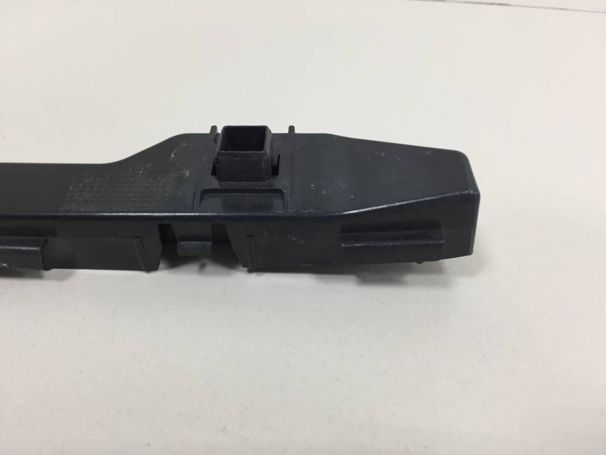 Кронштейн заднего бампера правый Lifan Smily 2008-2017