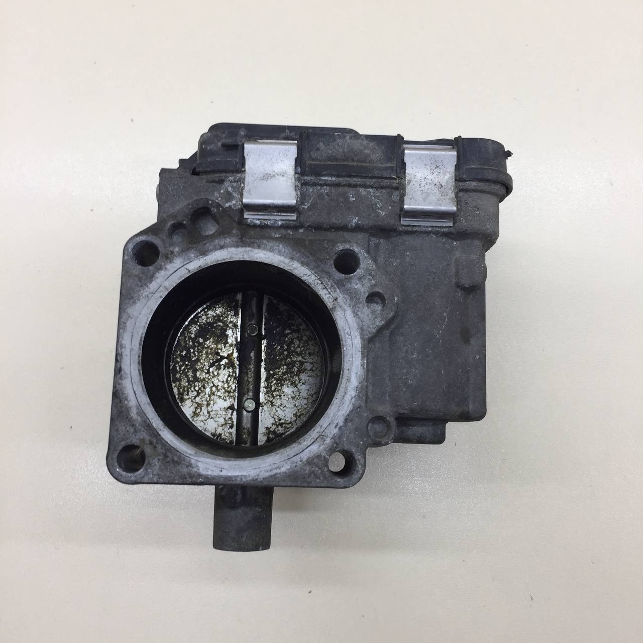 Заслонка дроссельная электрическая Skoda Rapid 2012-2020