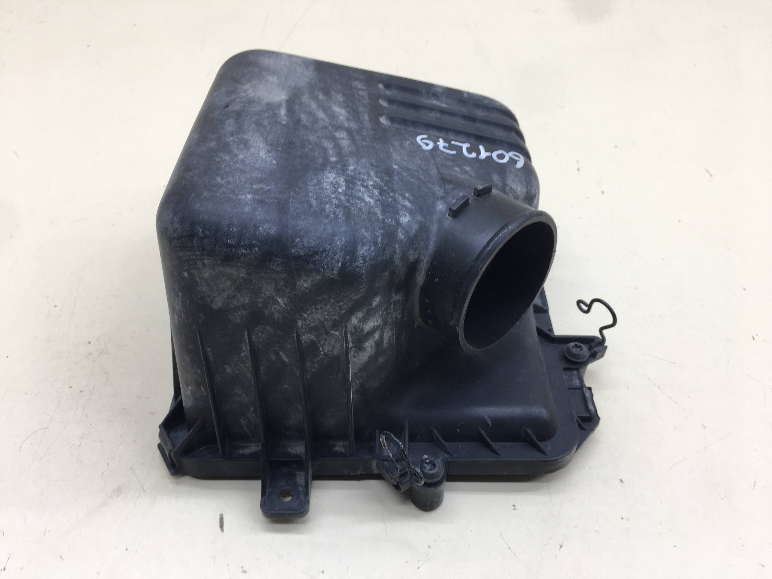 Корпус воздушного фильтра Kia Ceed (ED) 2007-2012