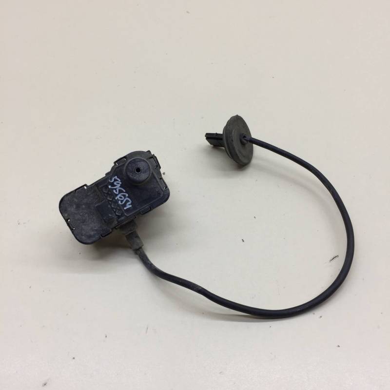 Активатор замка крышки бензобака Volkswagen Polo (MK5) 2011-2020