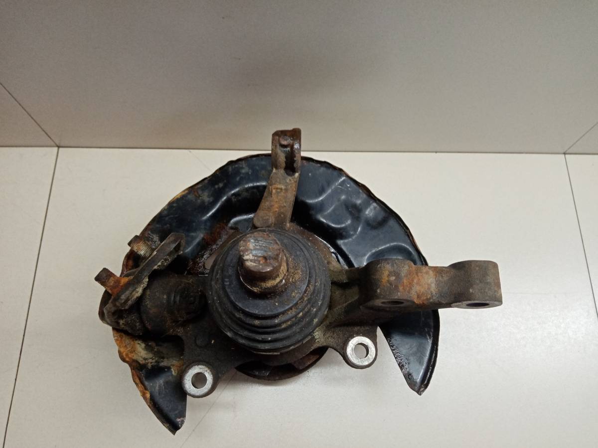 Кулак поворотный передний левый Toyota Allion (T240) 2001-2007