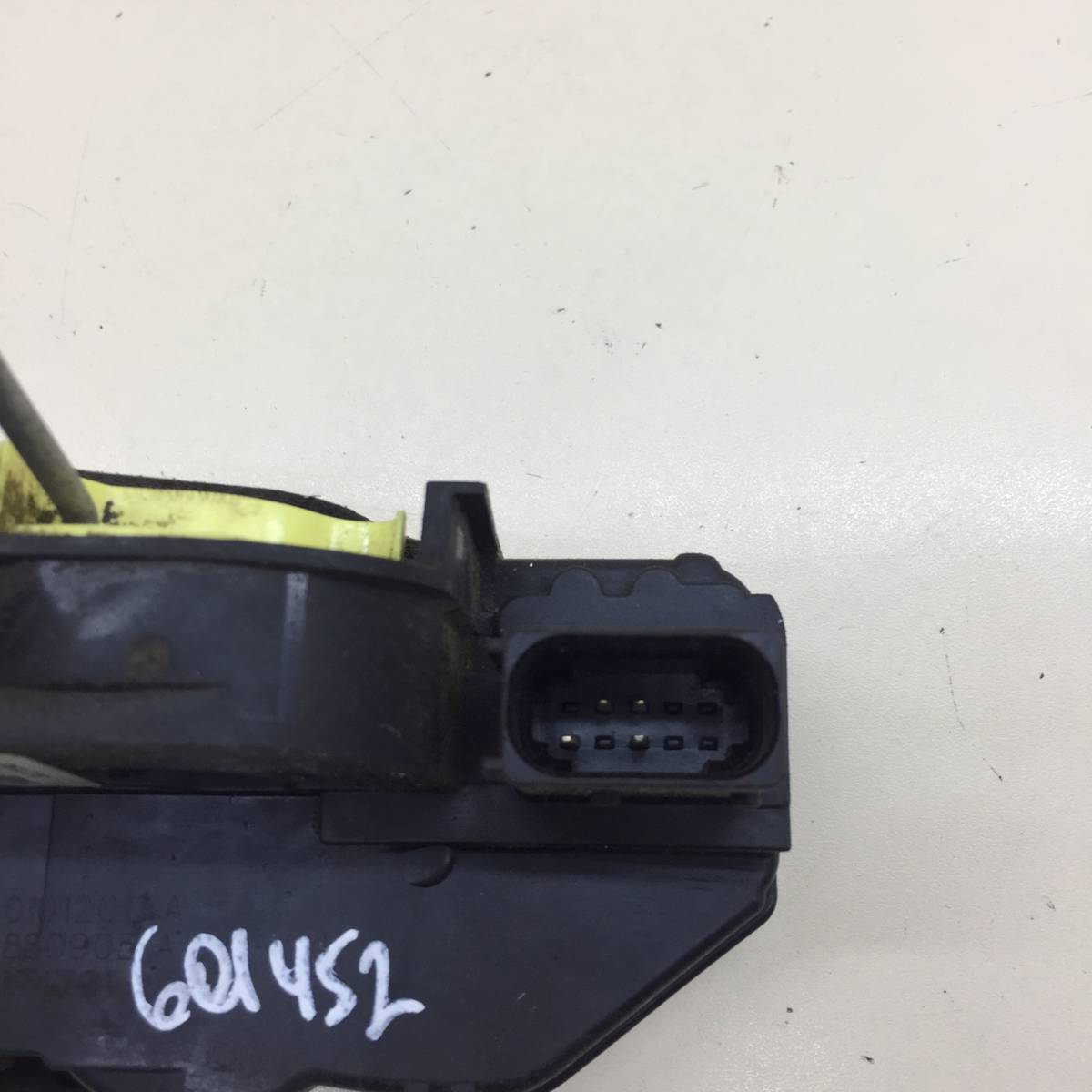 Замок двери задней левой Chevrolet Cruze (J300) 2009-2016