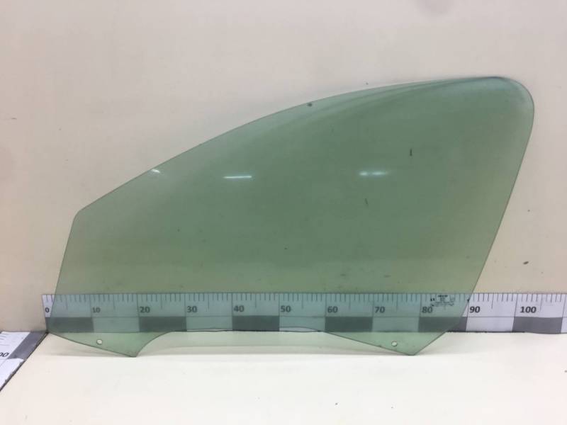 Стекло двери передней левой Peugeot 206 1998-2012