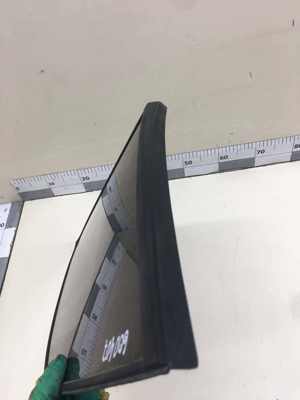 Стекло кузовное глухое левое Suzuki Grand Vitara 2005-2015