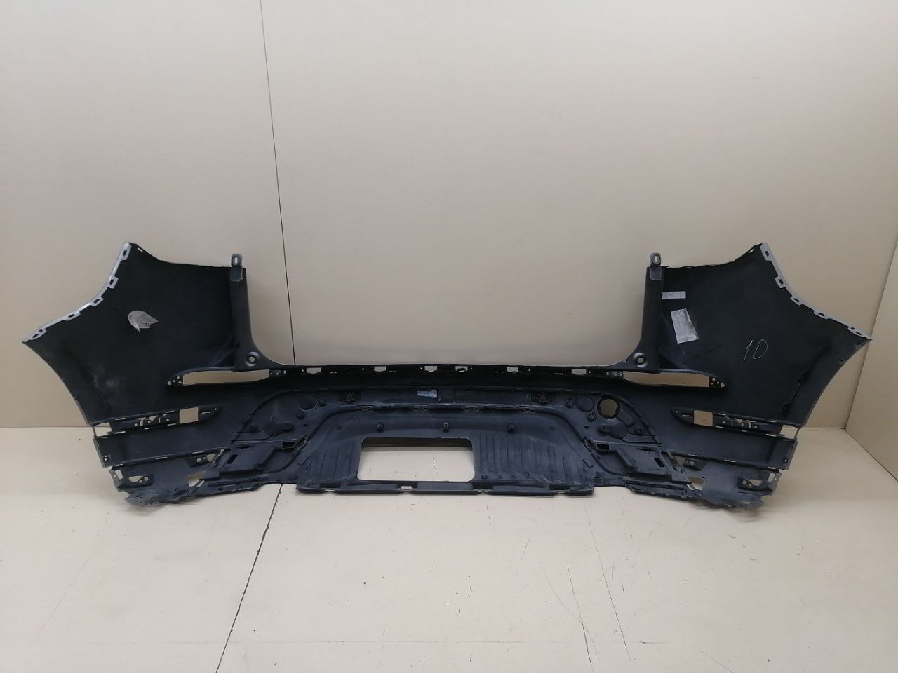 Бампер задний Land Rover Range Rover Evoque  2018>