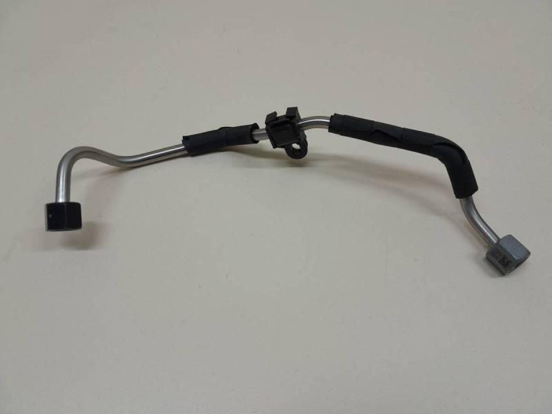 Трубка топливная Genesis G70 2017-2022