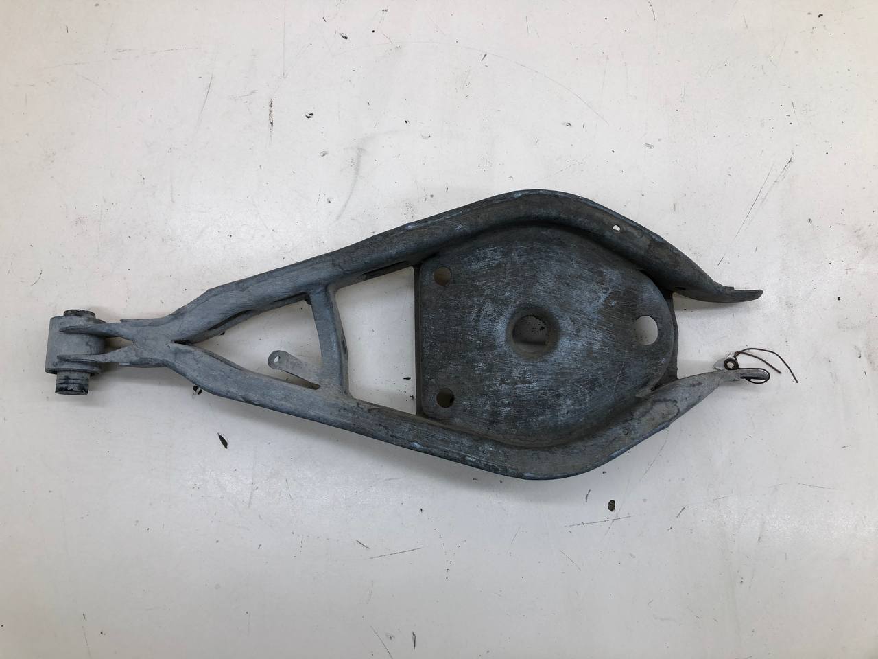 Рычаг задний поперечный BMW X3 E83 2004-2010