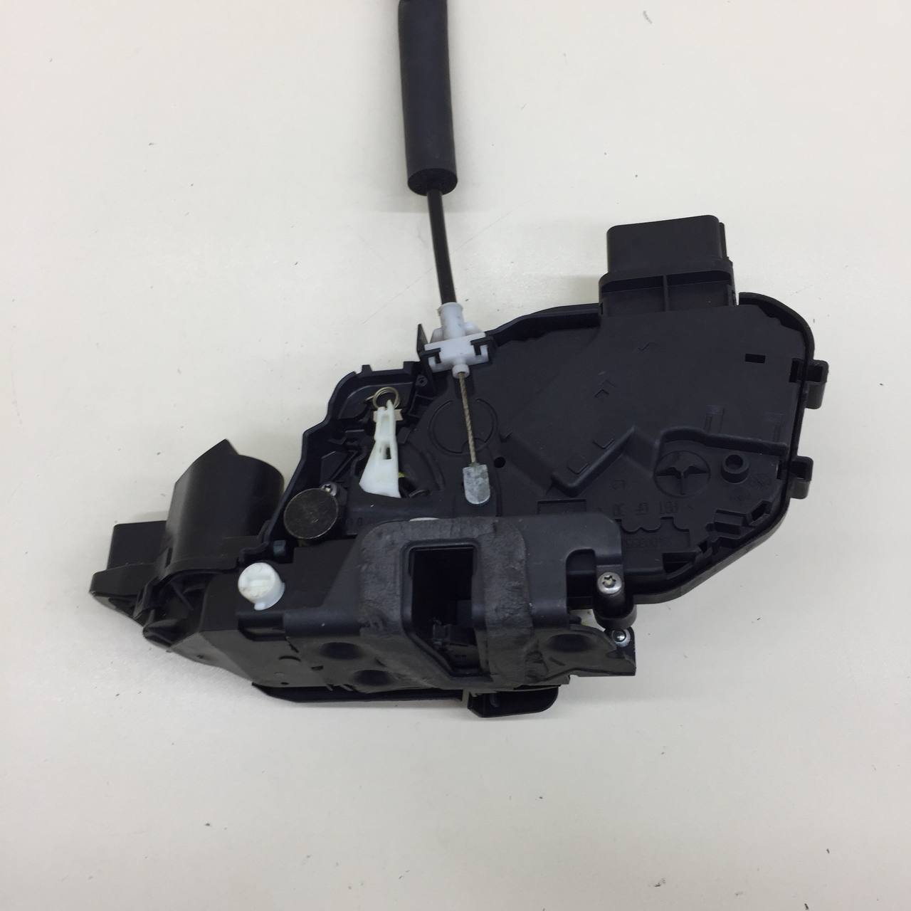 Замок двери задней левой Jaguar XF 2007-2015