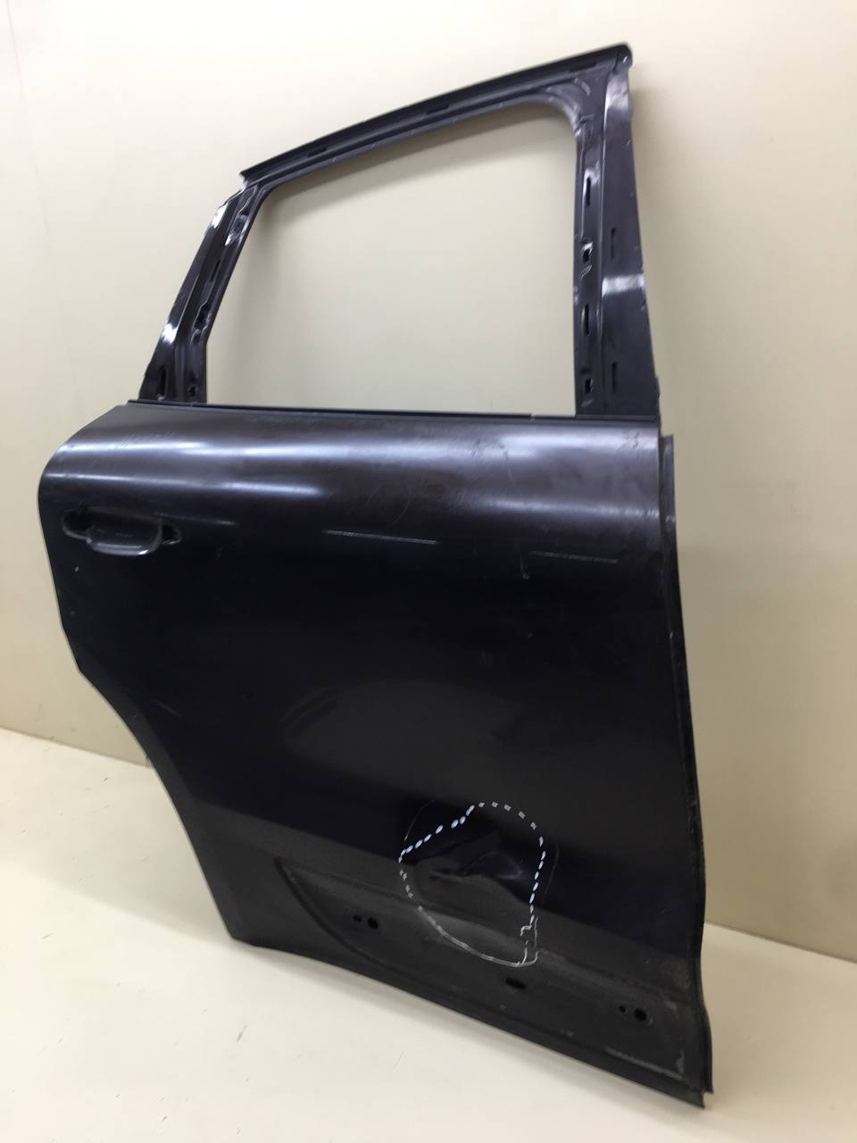 Дверь задняя правая Porsche Macan 2013>