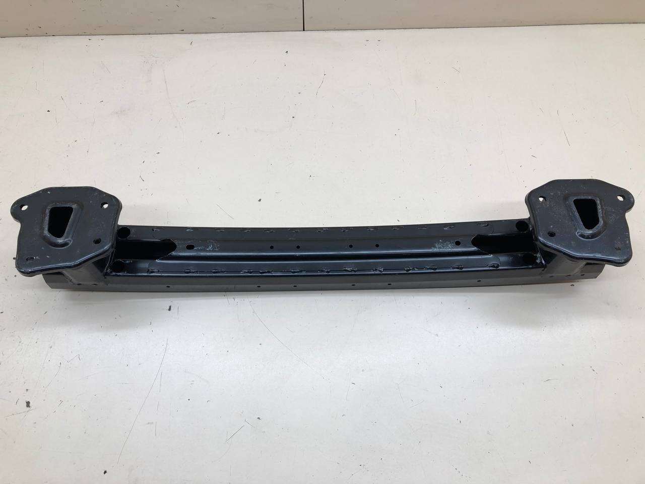 Усилитель заднего бампера Subaru B9 Tribeca (WX/W10) 2004-2008