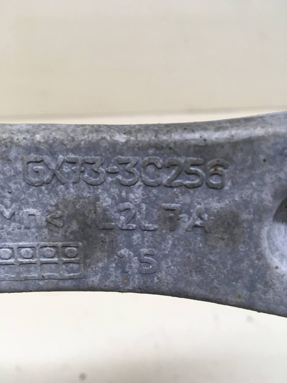 Рычаг передний Jaguar XE (760) 2014-2021