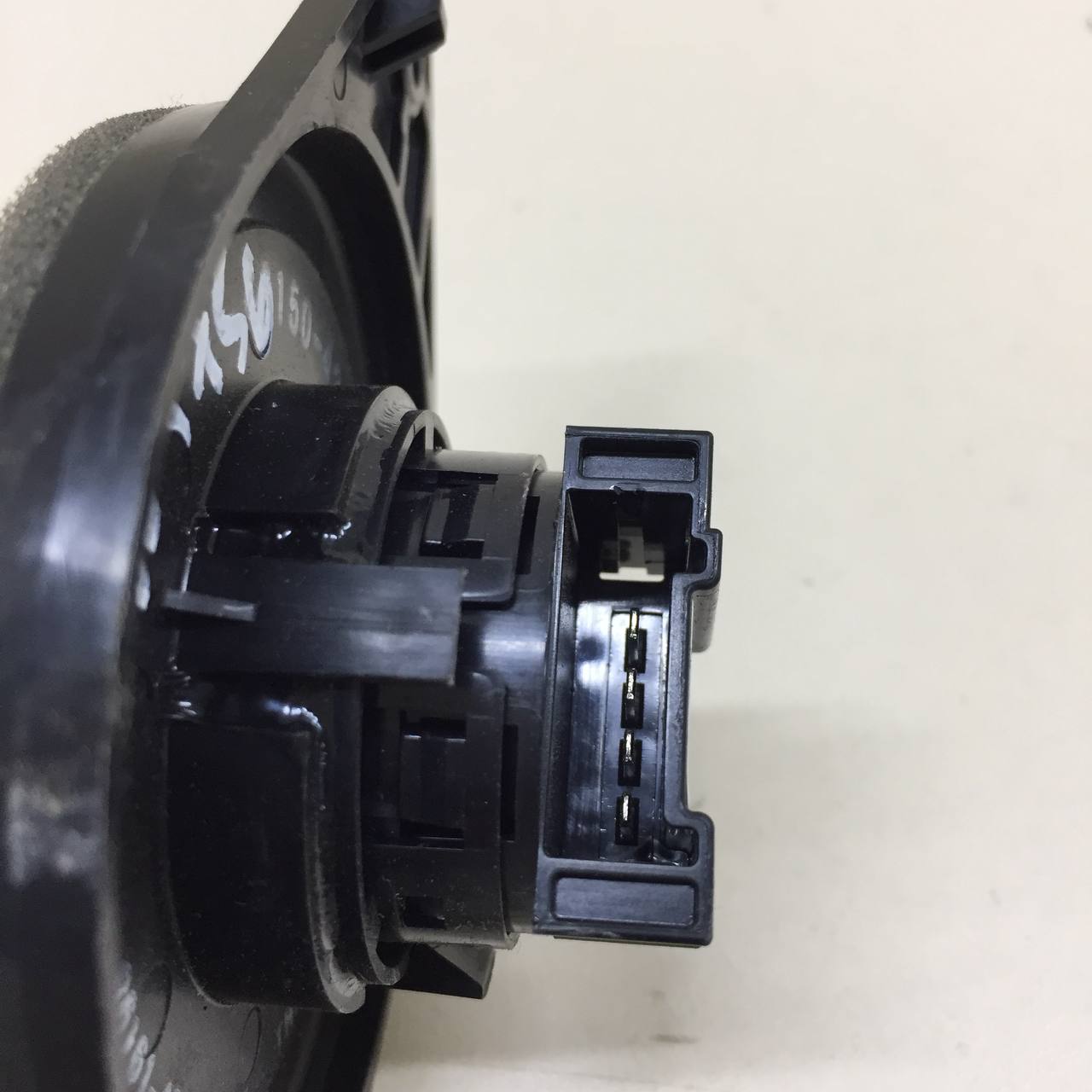 Динамик Toyota Rav 4 (XA50) 2018>