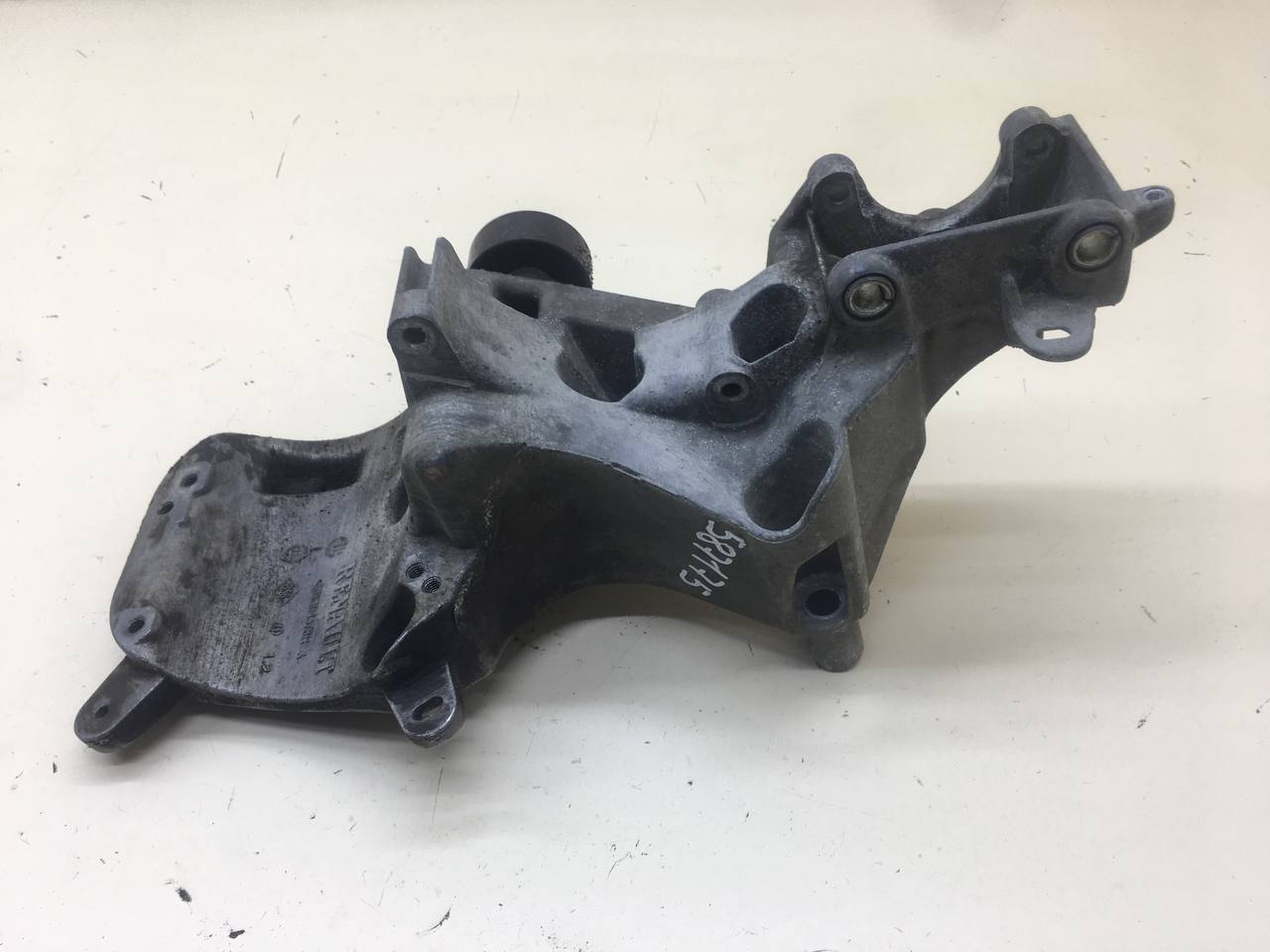 Кронштейн генератора Nissan Almera 3 (G11, G15) 2012>