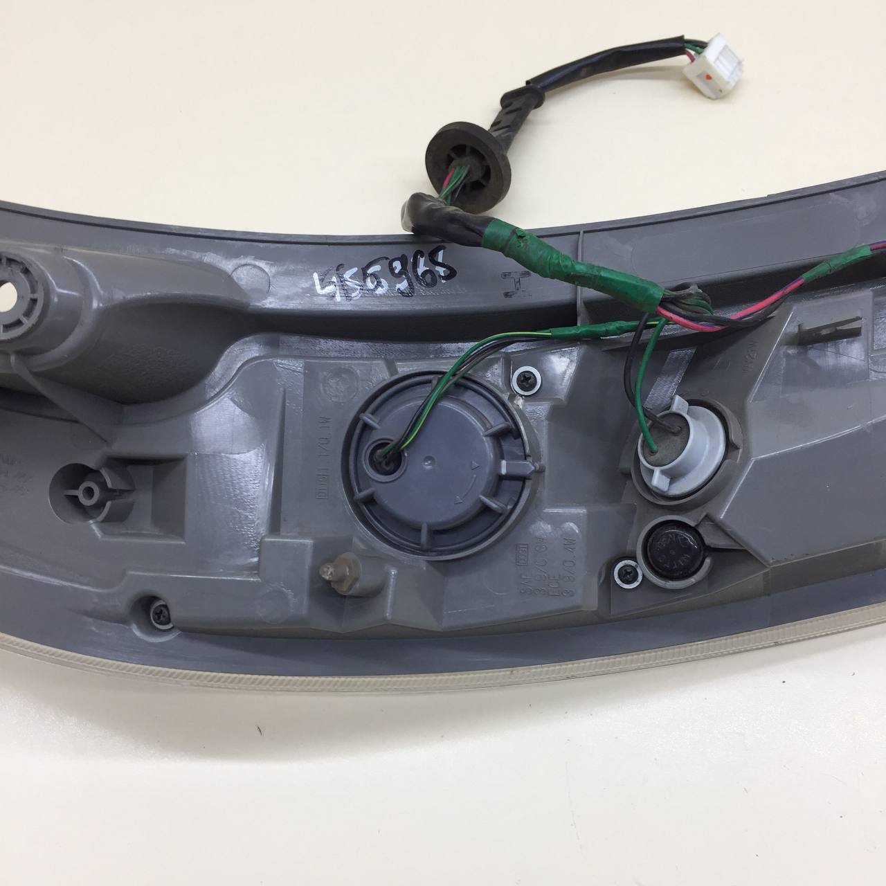 Фонарь задний правый Nissan Leaf (ZE0) 2009-2017