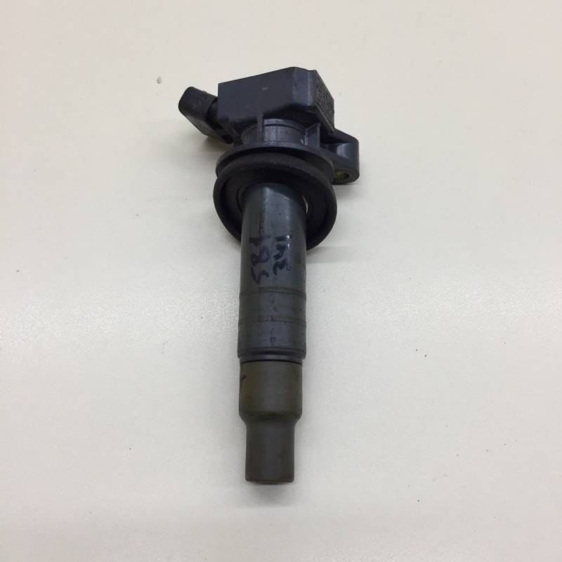 Катушка зажигания Toyota Corolla E120 2001-2007