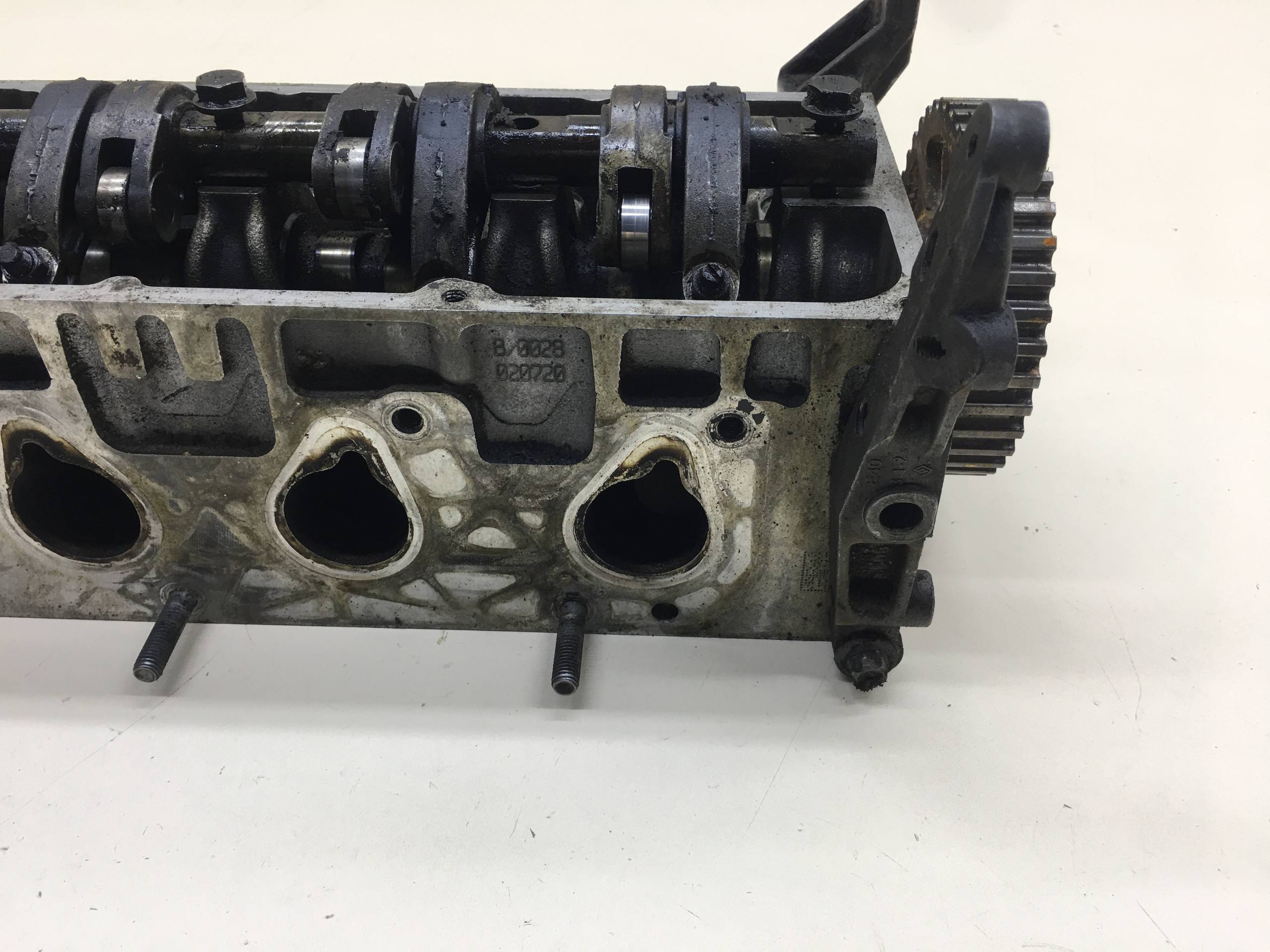 Головка блока цилиндров Renault Logan (2) 2014>