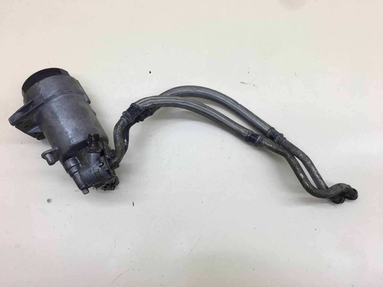 Корпус масляного фильтра BMW X5 E53 2000-2007