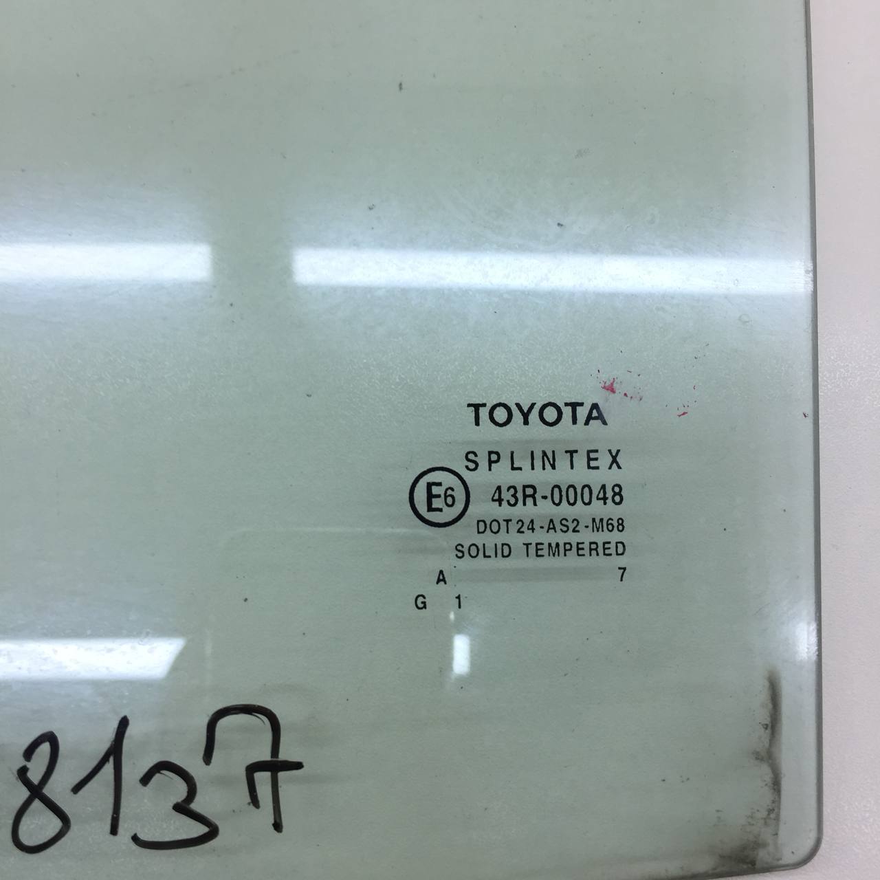 Стекло двери задней левой Toyota Avensis (T250) 2003-2009