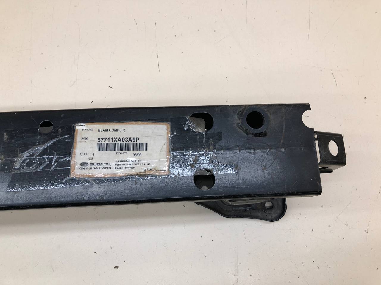 Усилитель заднего бампера Subaru B9 Tribeca (WX/W10) 2004-2008