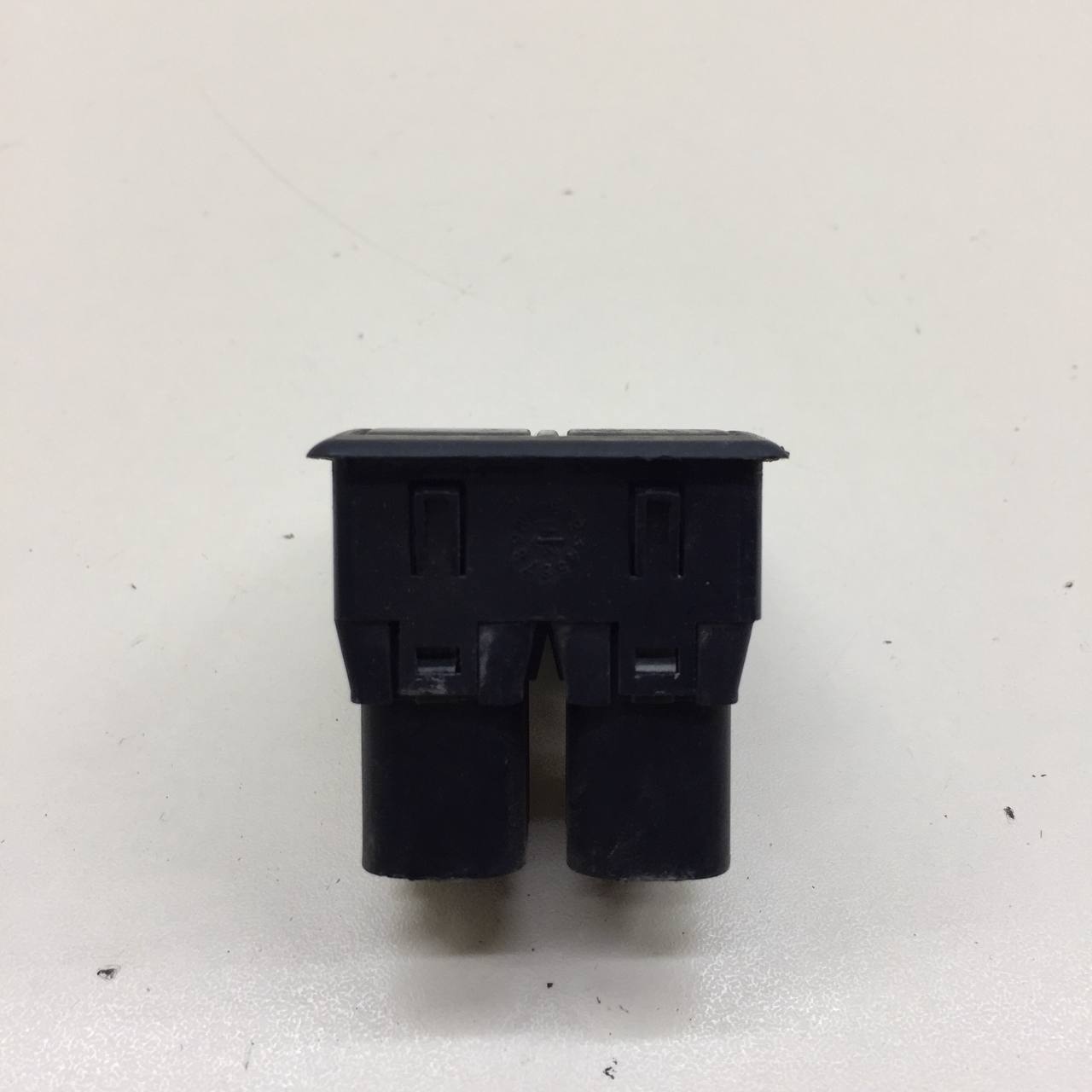 Блок управления стеклоподъемниками Lada Granta 2011>