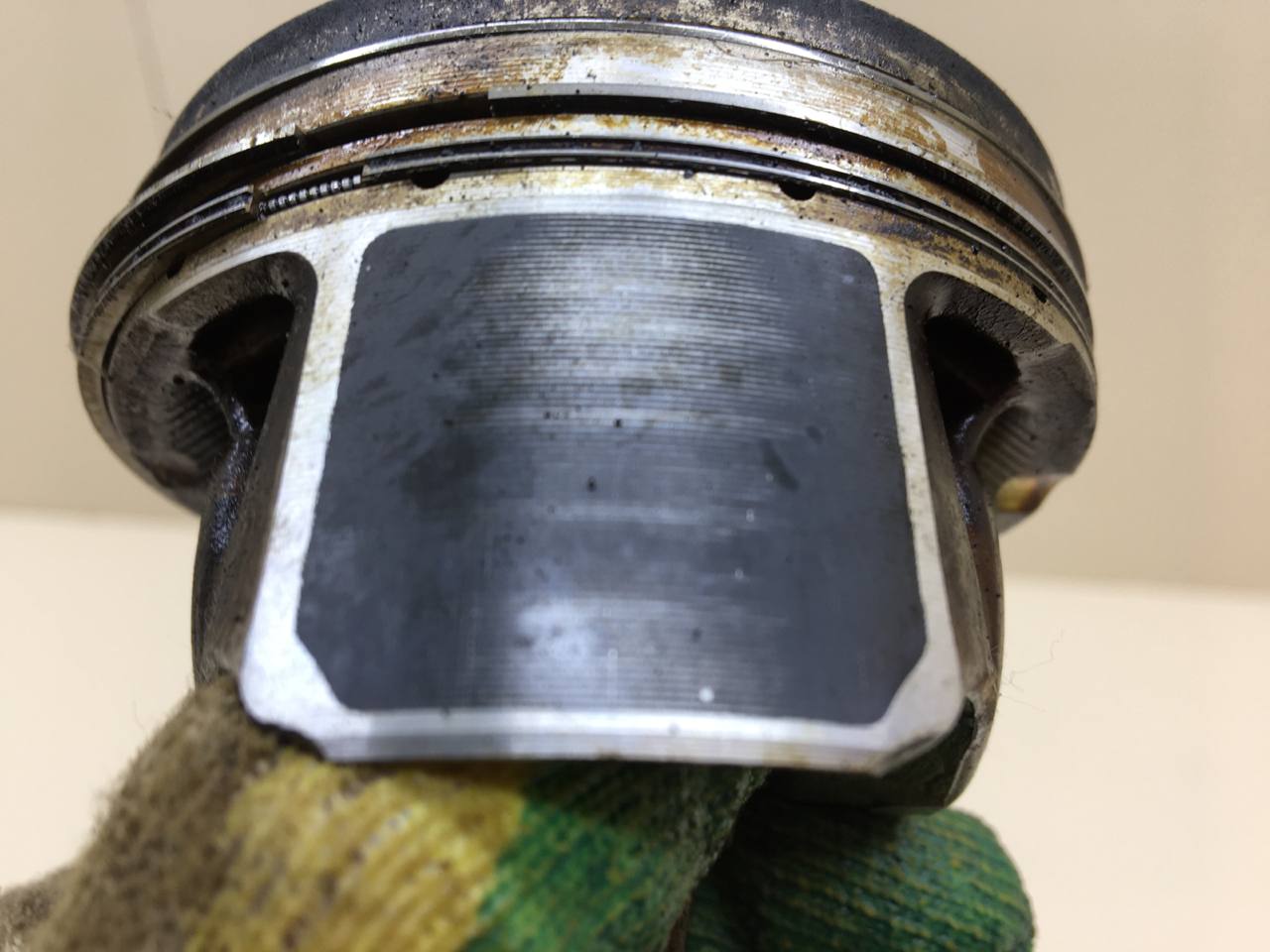 Поршень с шатуном Volkswagen Passat B7 2011-2015