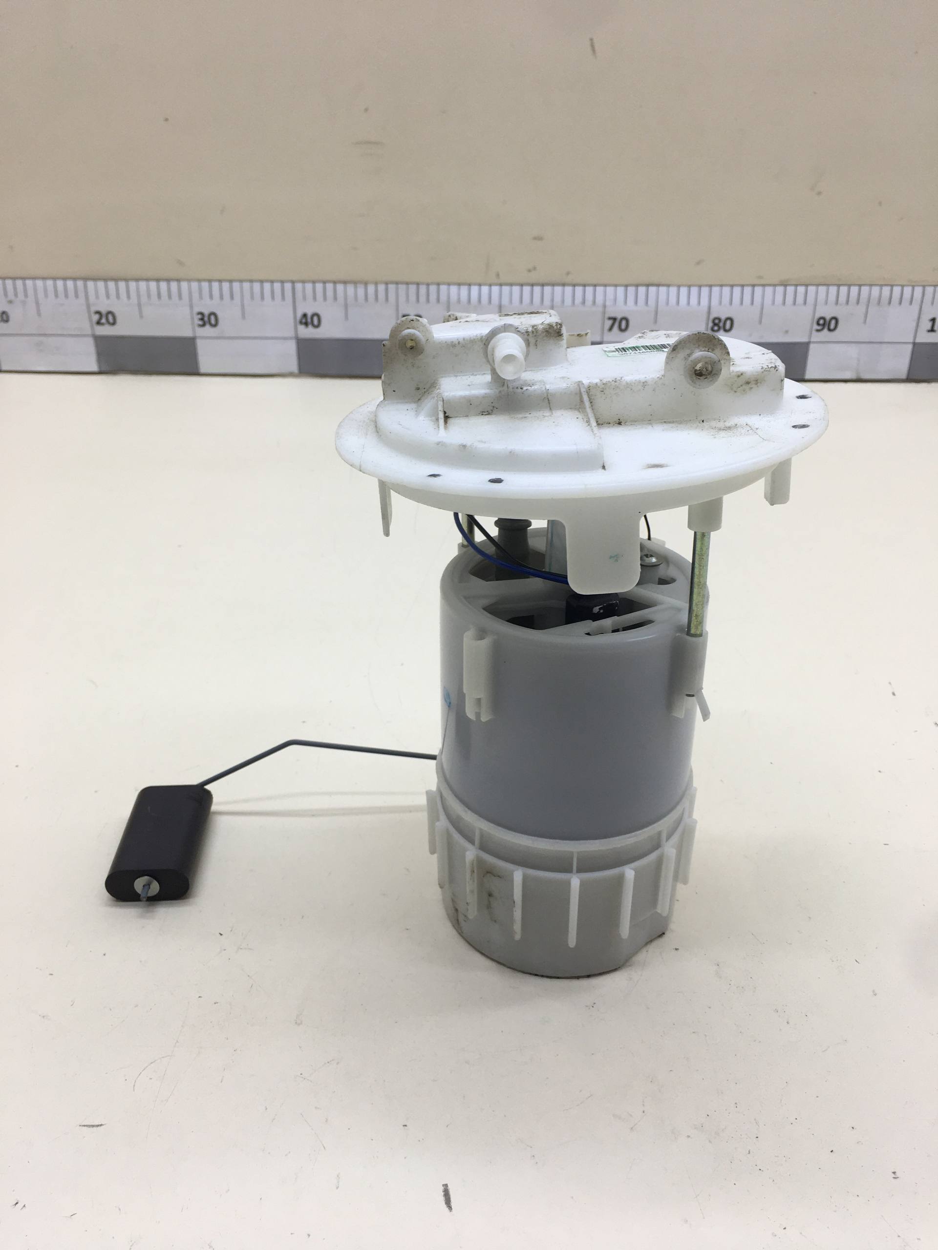 Насос топливный электрический Peugeot 208 2012>