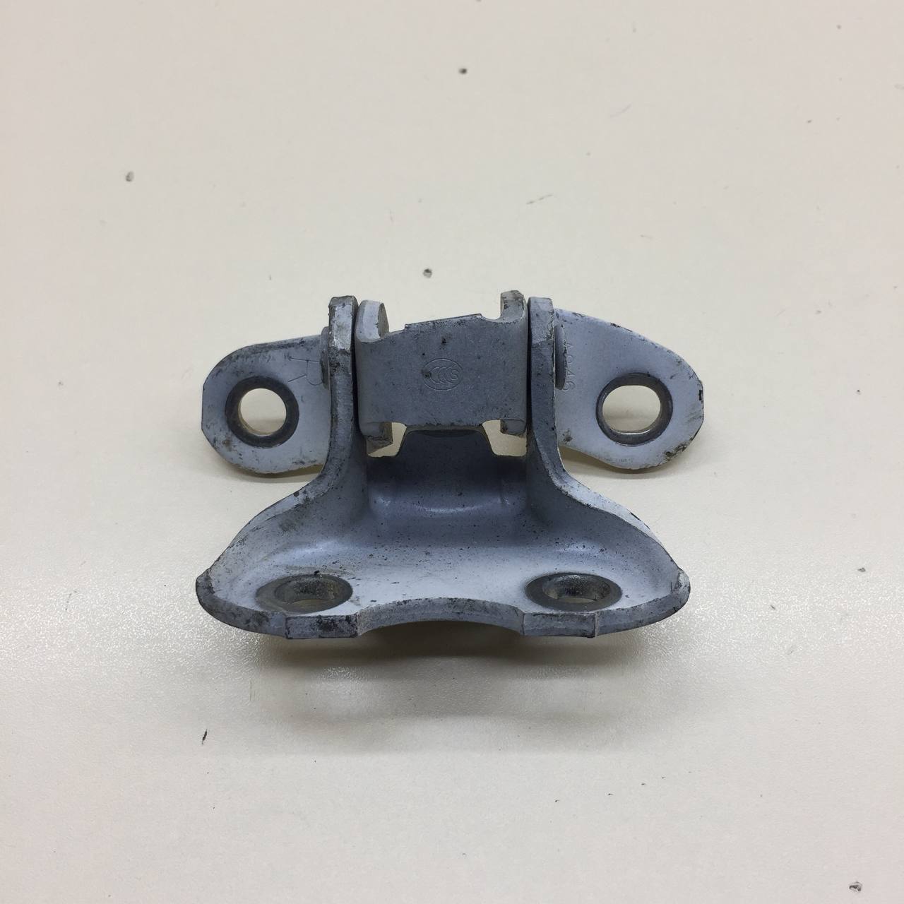 Петля двери передней правой нижняя Lexus ES (XV60) 2012>