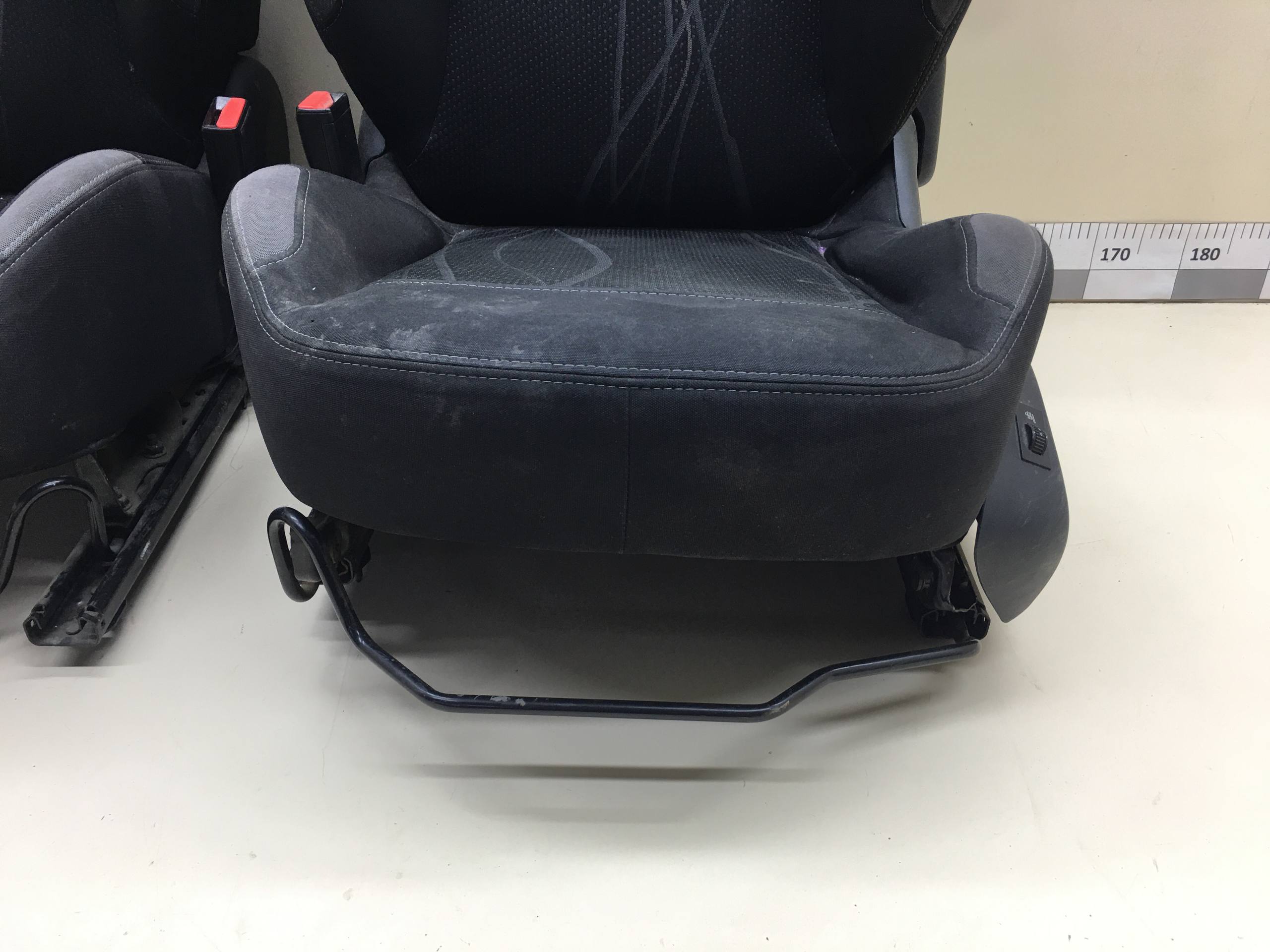 Сиденье (комплект) Peugeot 208 2012>