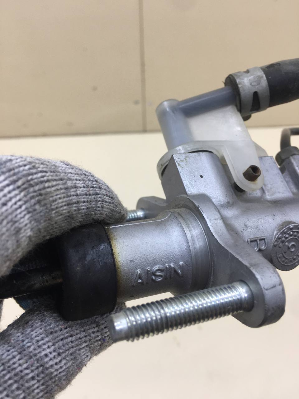 Цилиндр сцепления главный Toyota Camry (XV30) 2001-2006