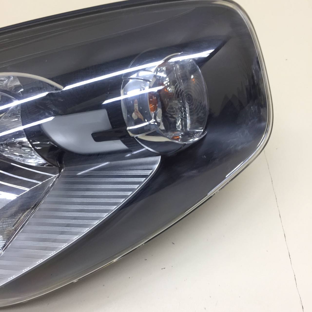 Фара правая Kia Picanto (TA) 2011-2017