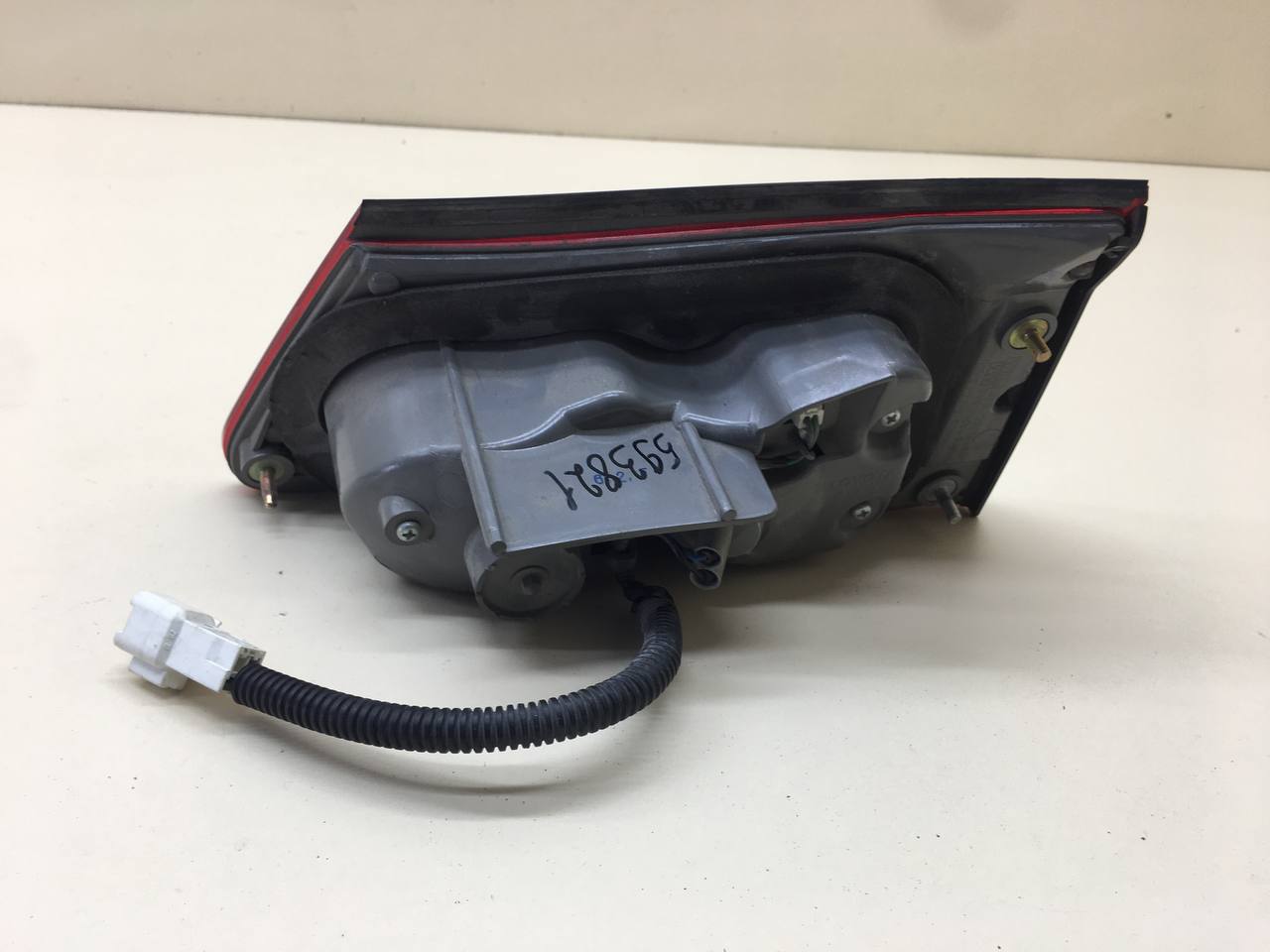 Фонарь задний внутренний левый Lexus IS 250/350 2005-2013