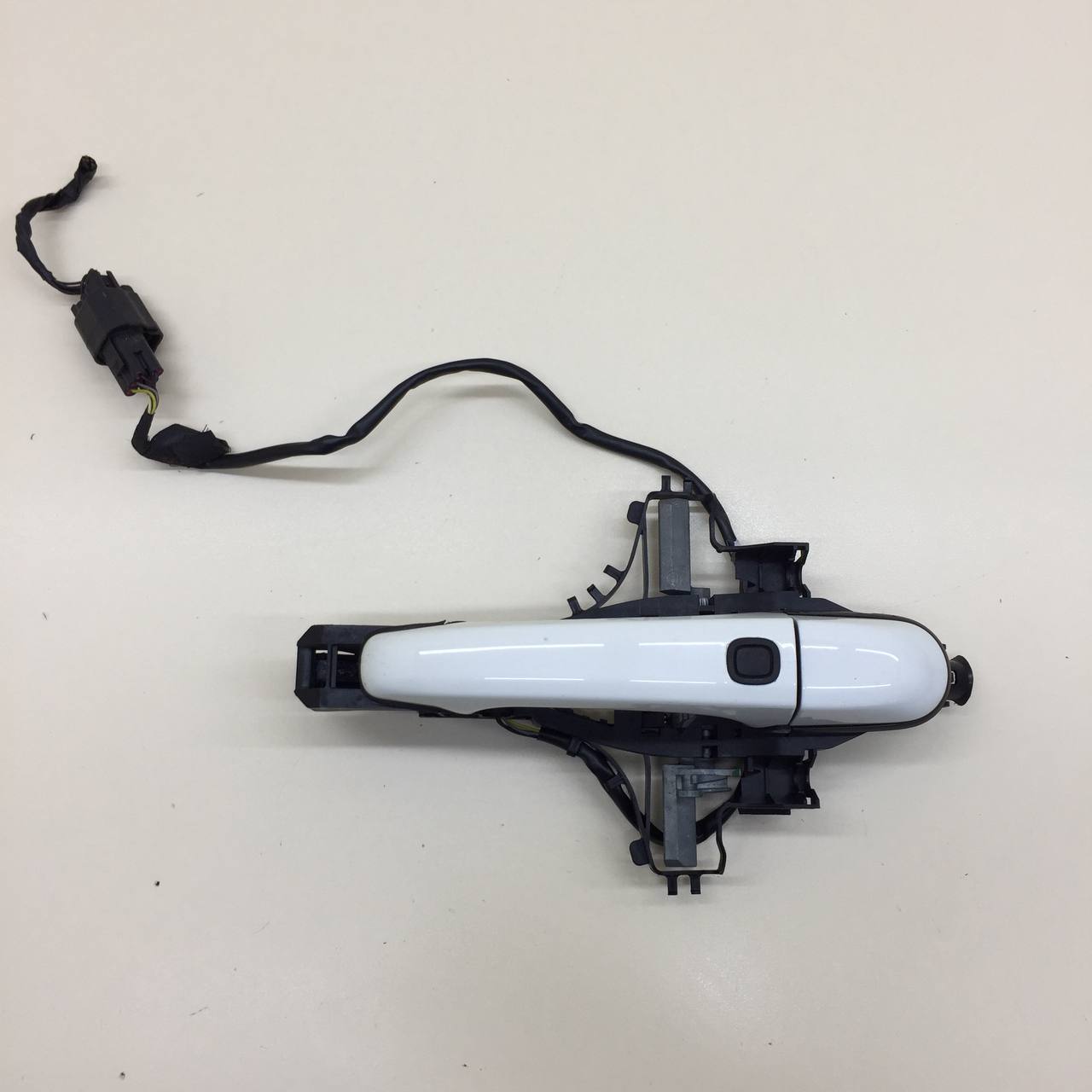 Ручка двери задней наружная левая Jaguar XF 2007-2015