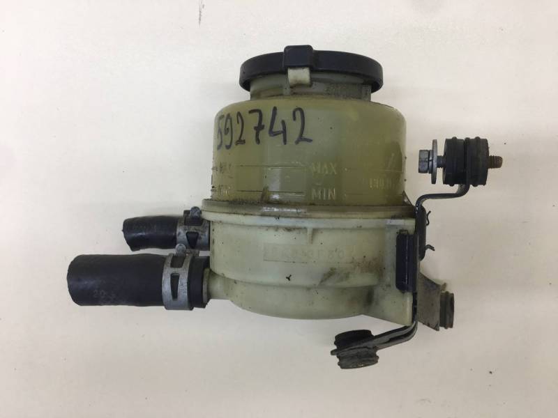 Бачок гидроусилителя Toyota Camry (XV30) 2001-2006