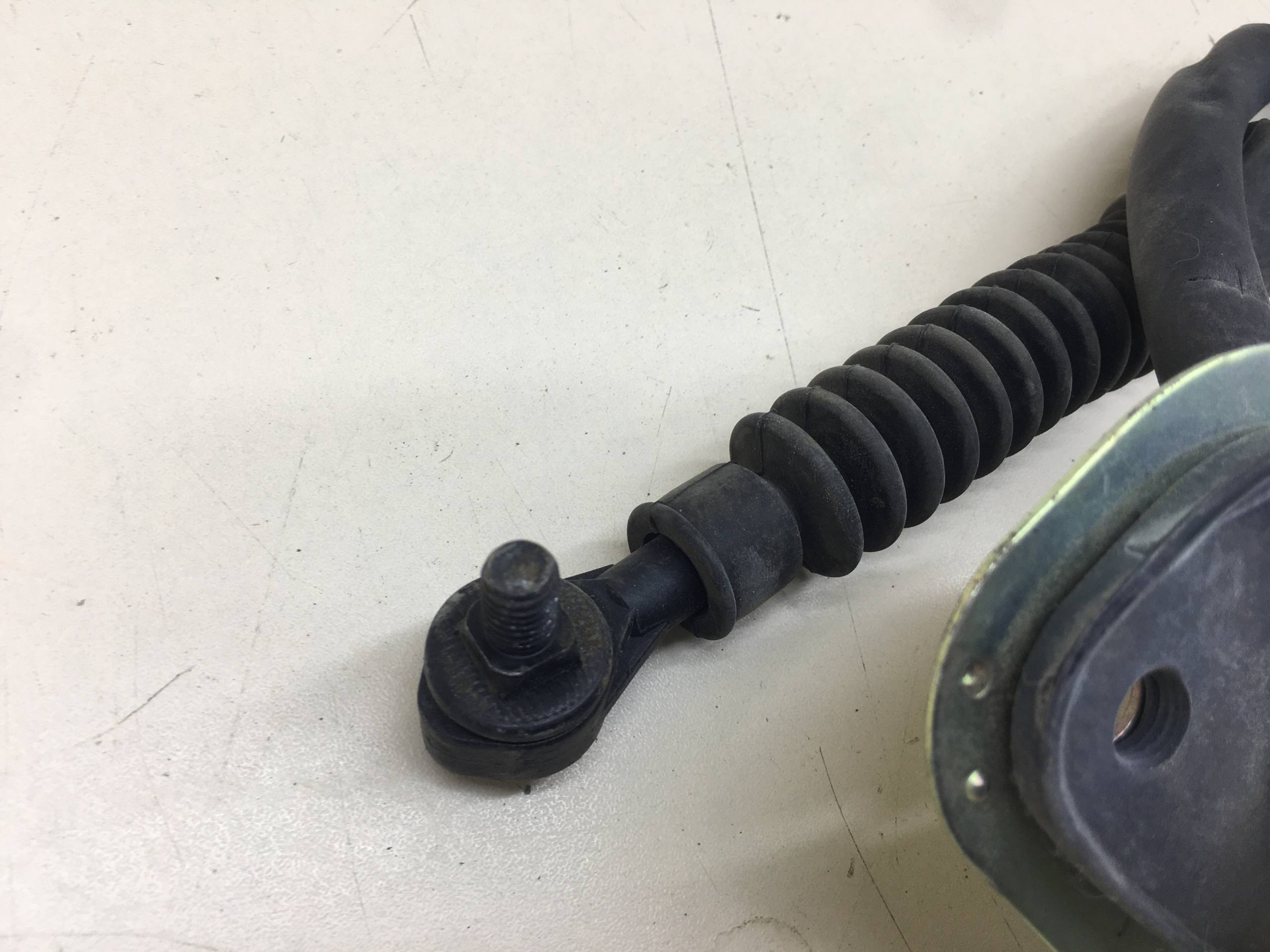 Трос КПП Kia Ceed (ED) 2007-2012