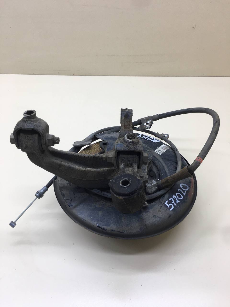 Кулак поворотный задний левый Toyota Camry (XV50) 2011-2017