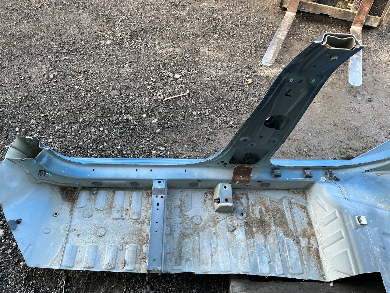 Порог со стойкой правый Citroen C-Elysee 2012-2017