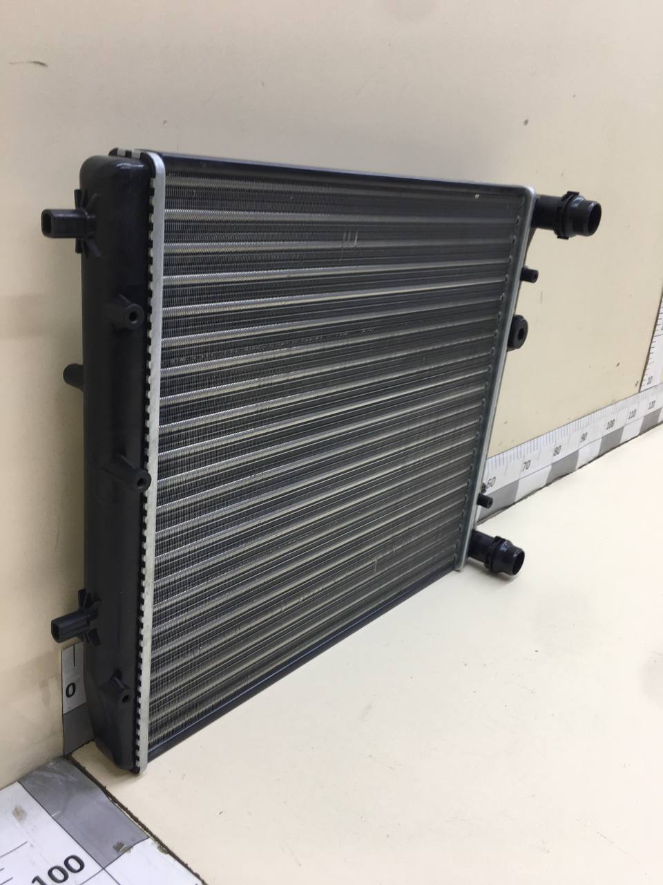 Радиатор охлаждения двигателя Skoda Fabia (6Y) 1999-2007
