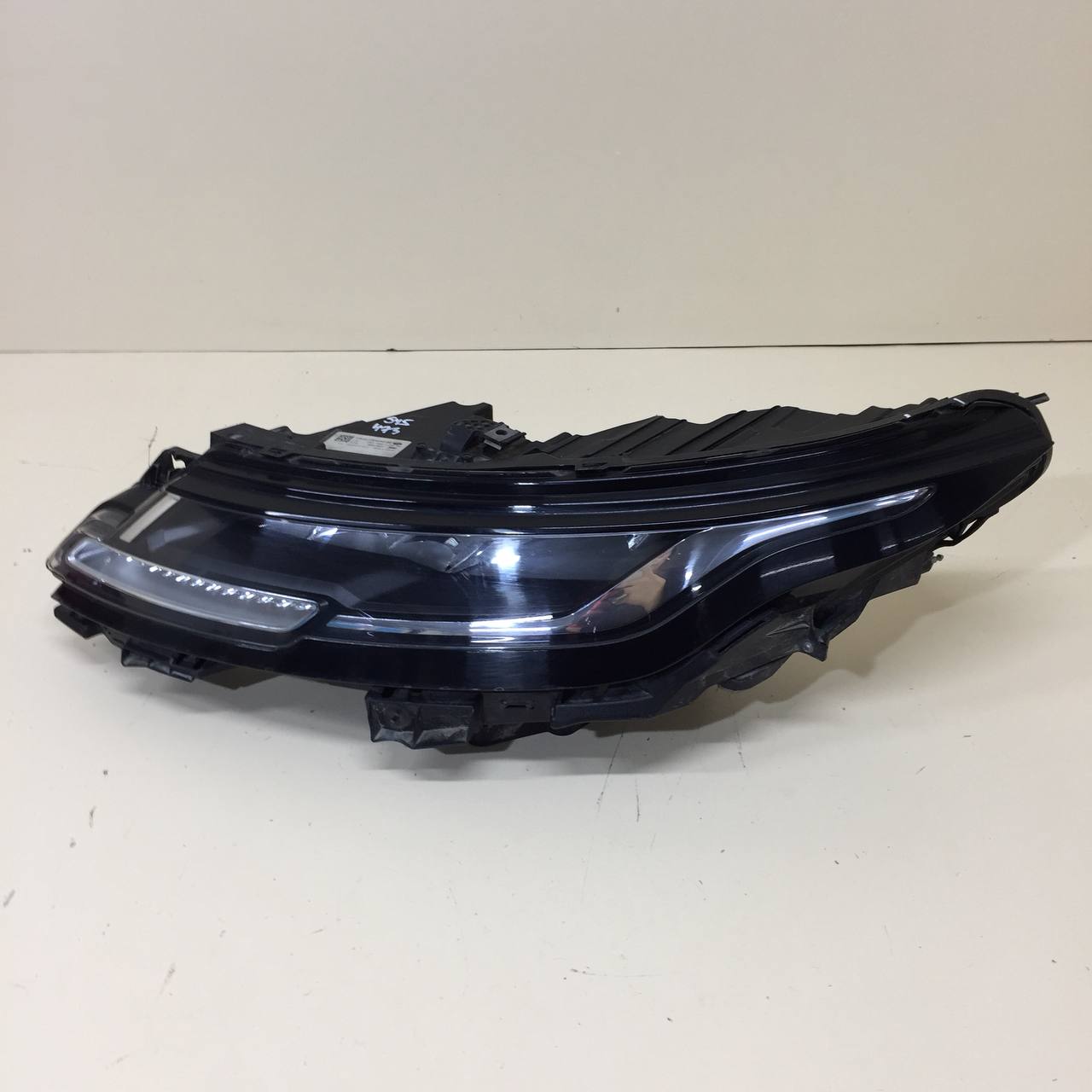 Фара левая Land Rover Range Rover Evoque  2018>