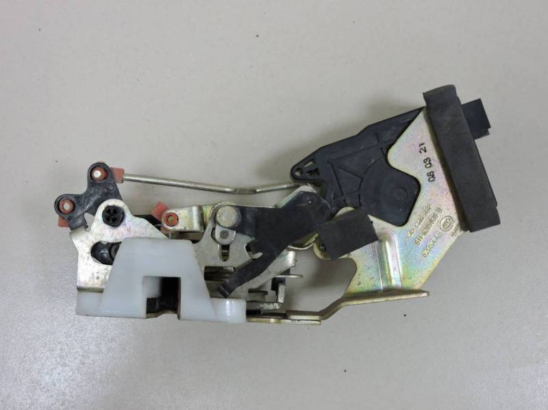 Замок двери задней левой Chery Kimo A1 (S12) 2008-2015