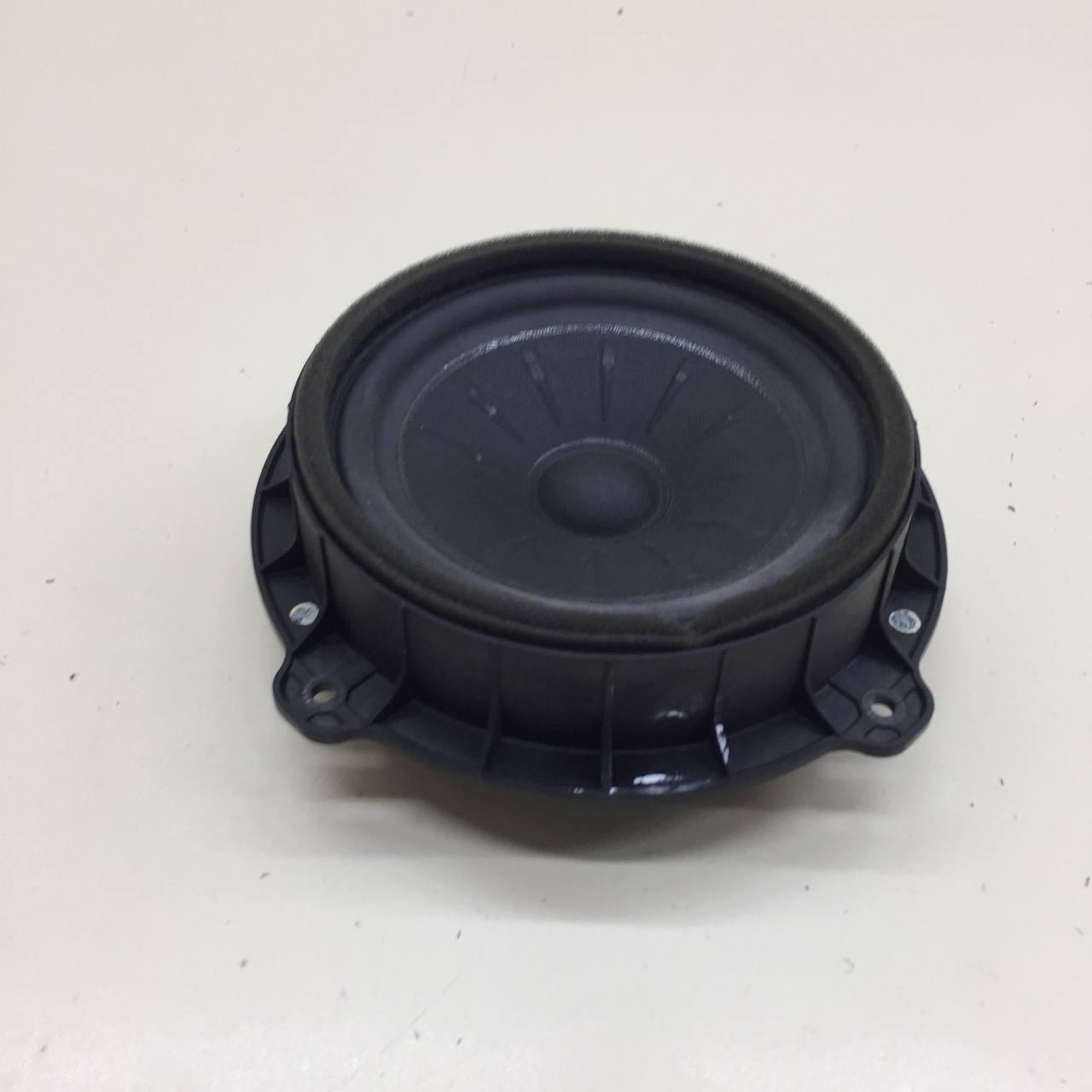 Динамик Hyundai Tucson (TL) 2015-2021