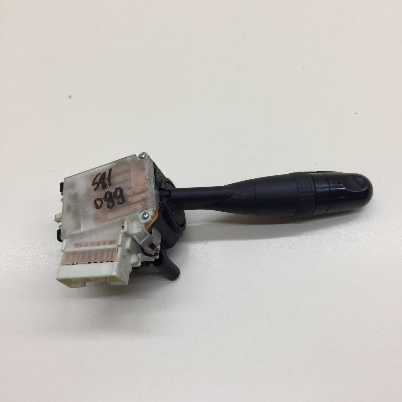 Переключатель поворотов подрулевой Suzuki Grand Vitara 2005-2015