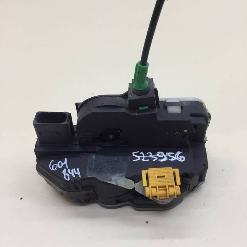 Замок двери задней правой Chevrolet Aveo T300 2011>