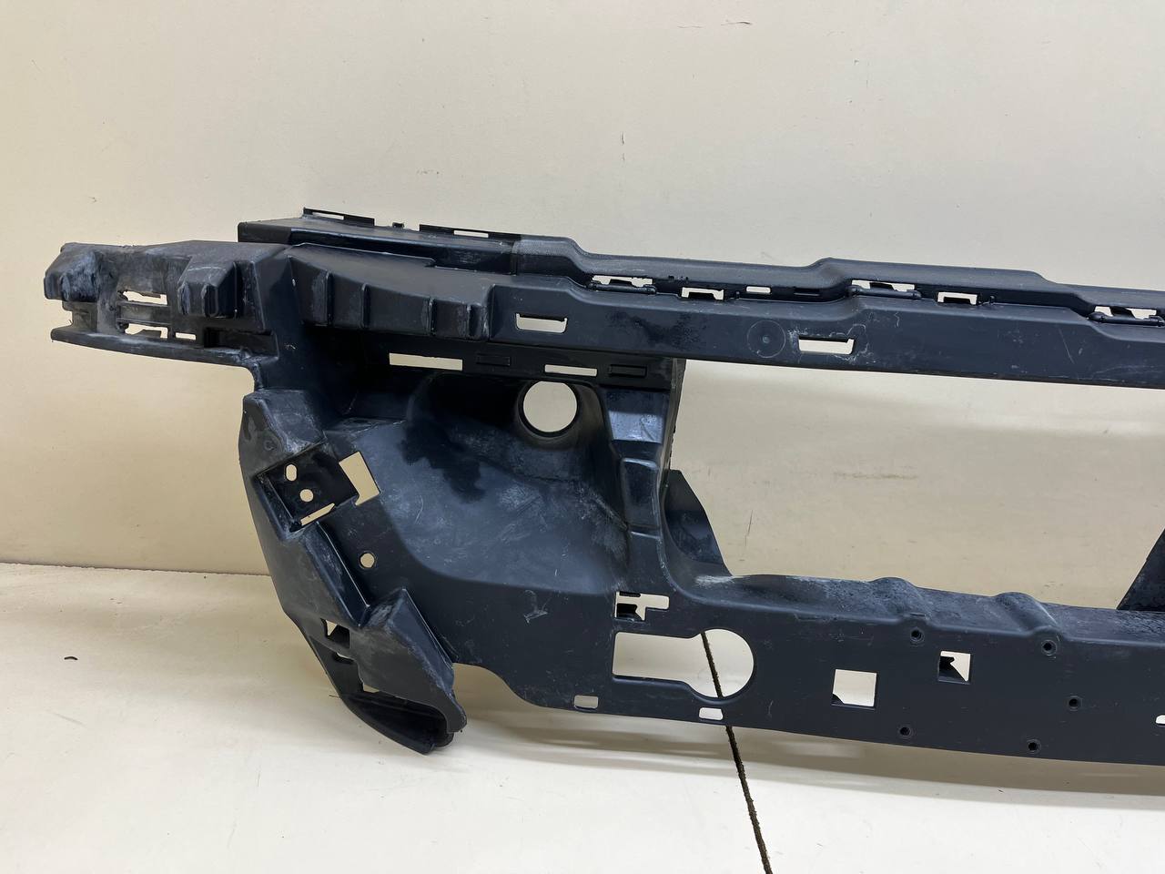 Кронштейн переднего бампера Mercedes-Benz GLE Coupe (C292)  2015-2019