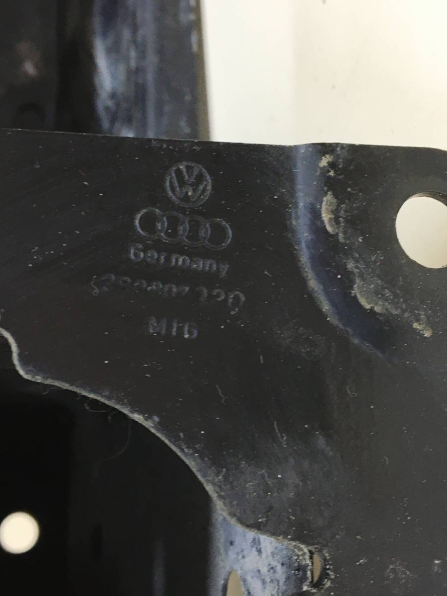 Усилитель заднего бампера Skoda Superb 2002-2008