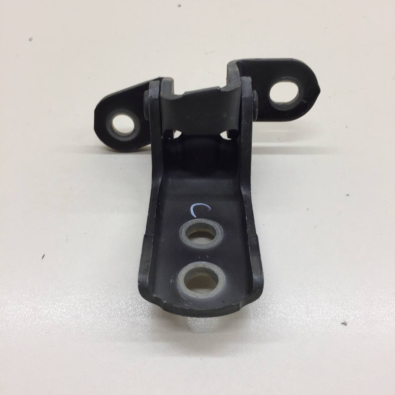 Петля двери передней левой верхняя Lexus ES (XV60) 2012>