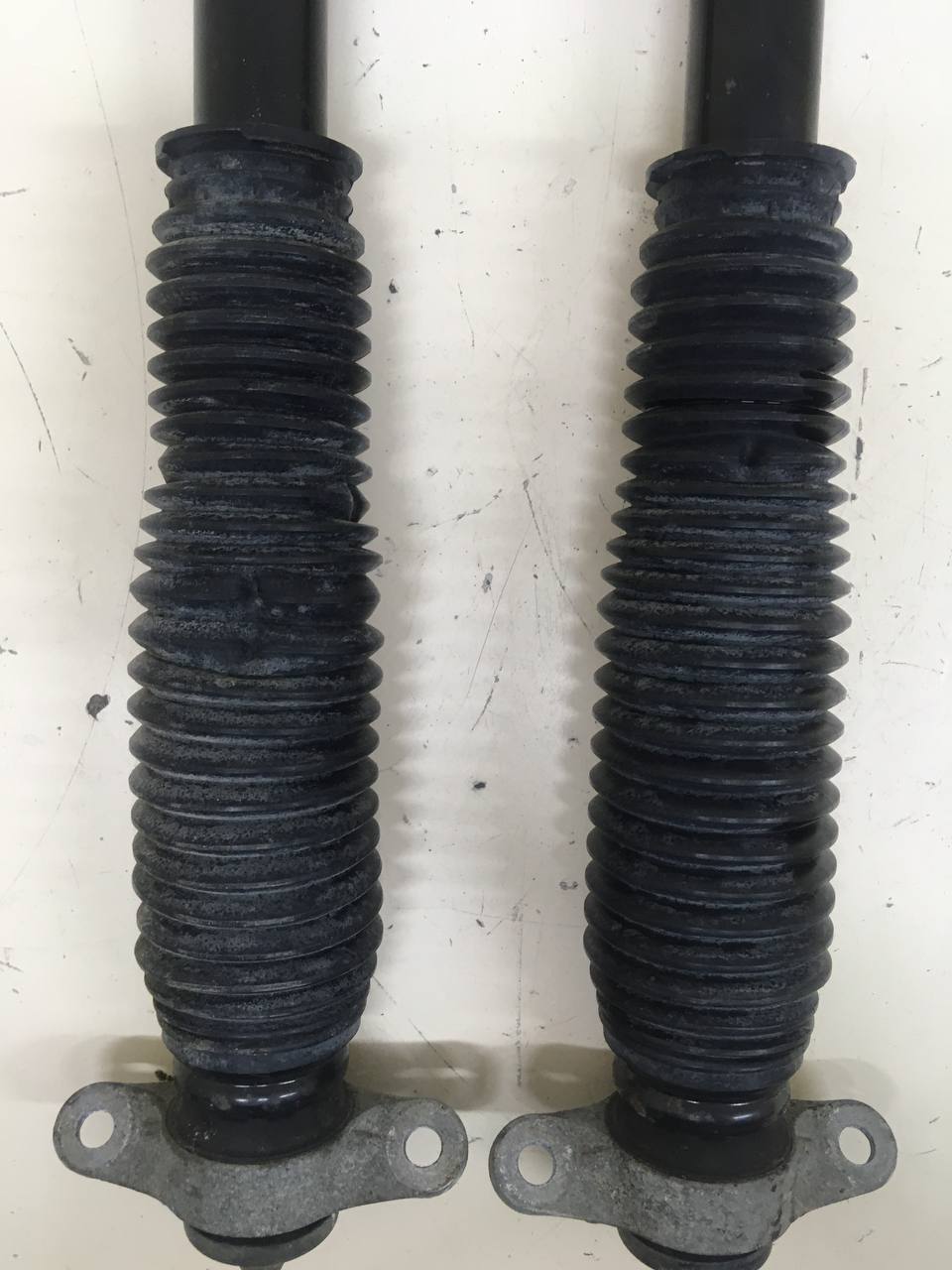 Амортизатор задний Kia Rio X-Line 2017>