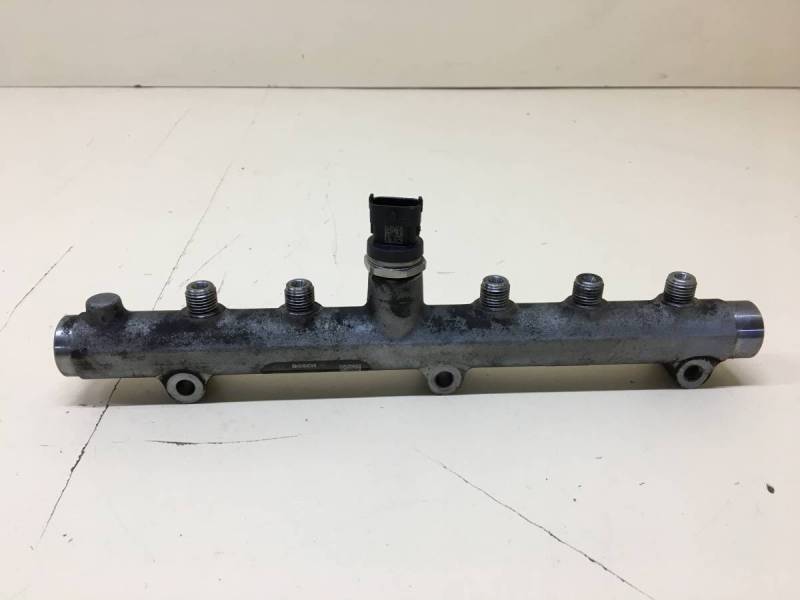 Рейка топливная (рампа) Hyundai Starex H1/Grand Starex 2007>