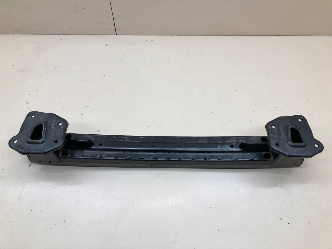 Усилитель заднего бампера Subaru B9 Tribeca (WX/W10) 2004-2008